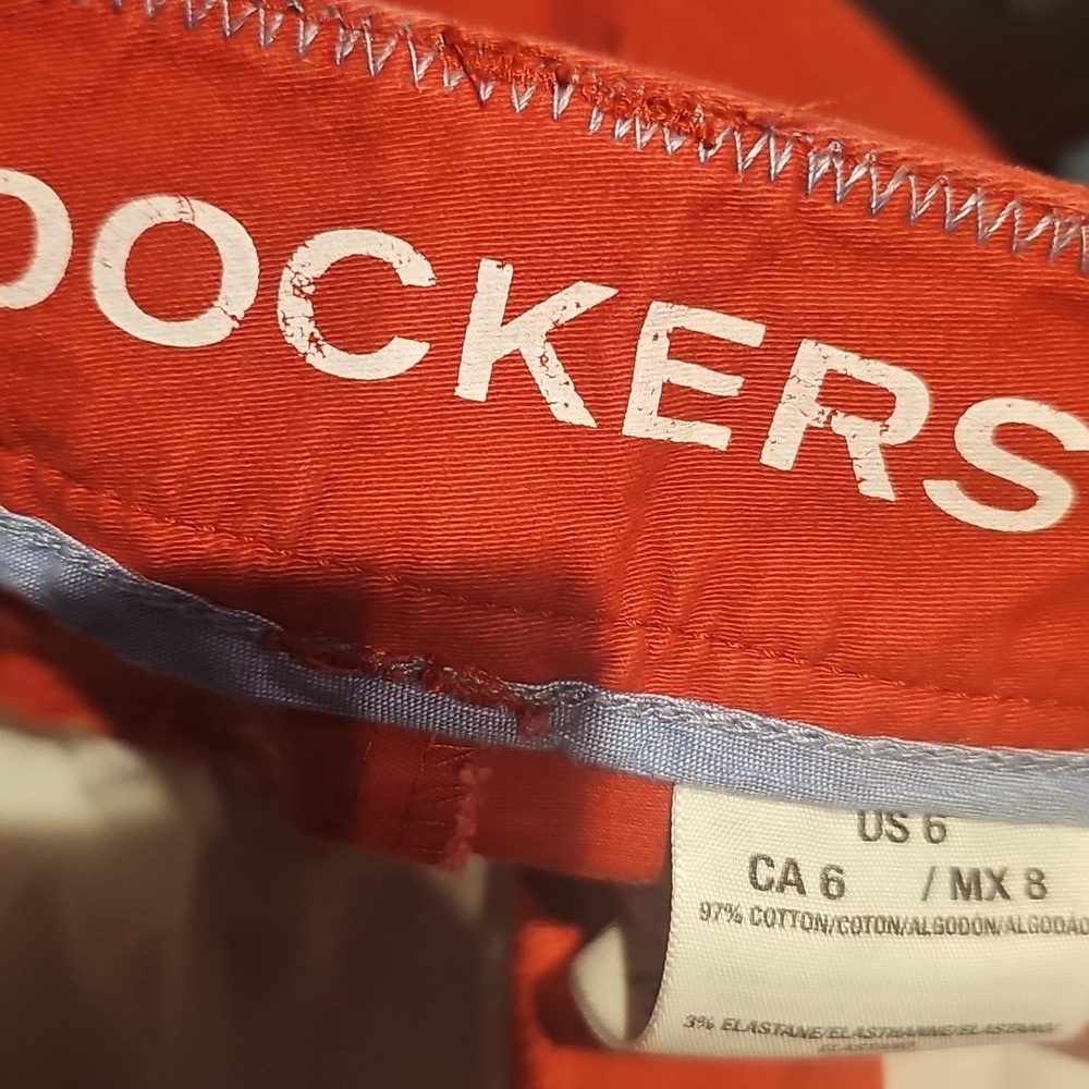 3/$25 Dockers Size 6 Rust Colored Shorts - Picture 4 of 4
